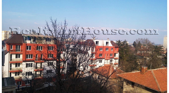 Тристайни апартаменти в екологичен район