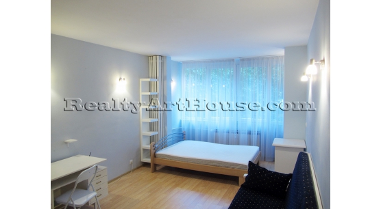 2-стаен обзаведен апартамент под наем; 5 минути  до метростанция Младост 1.