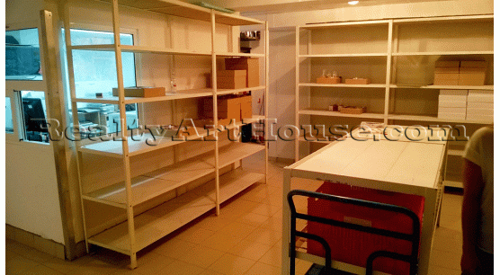 Самостоятелен обект - магазин/заведение/склад р-н Бъкстон г. София