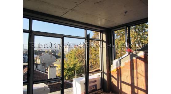 Наистина атрактивен апартамент в аристократична сграда на Акт 14