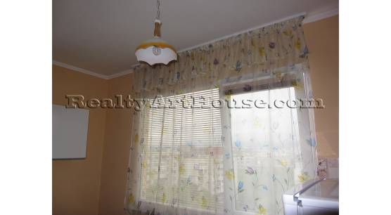 Гарсониера, която може да е преустроена на  двустаен.