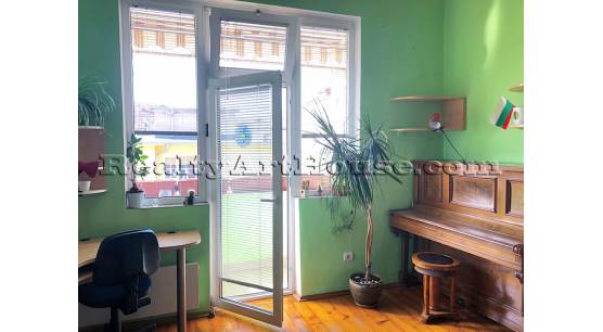 4-стаен апартамент в стара София