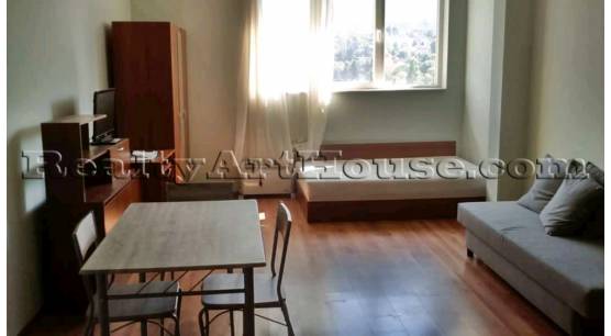 Слънчев 1-стаен апартамент с перфектна локация