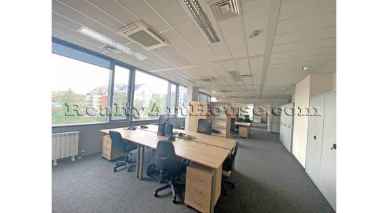 Офиси от 359 до 2700 кв.м. БЦ клас А